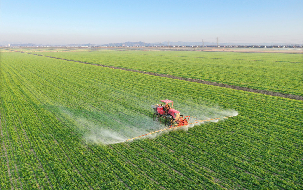 The Application of Silicone Spray Adjuvant in Agriculture